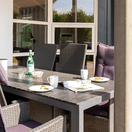 3 Bedroom In Holiday home *